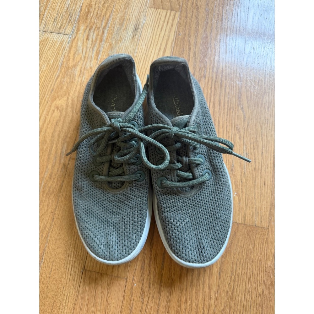 Allbirds Tree Runners Size W8 Olive Green Sustainable Eucalyptus Sneakers